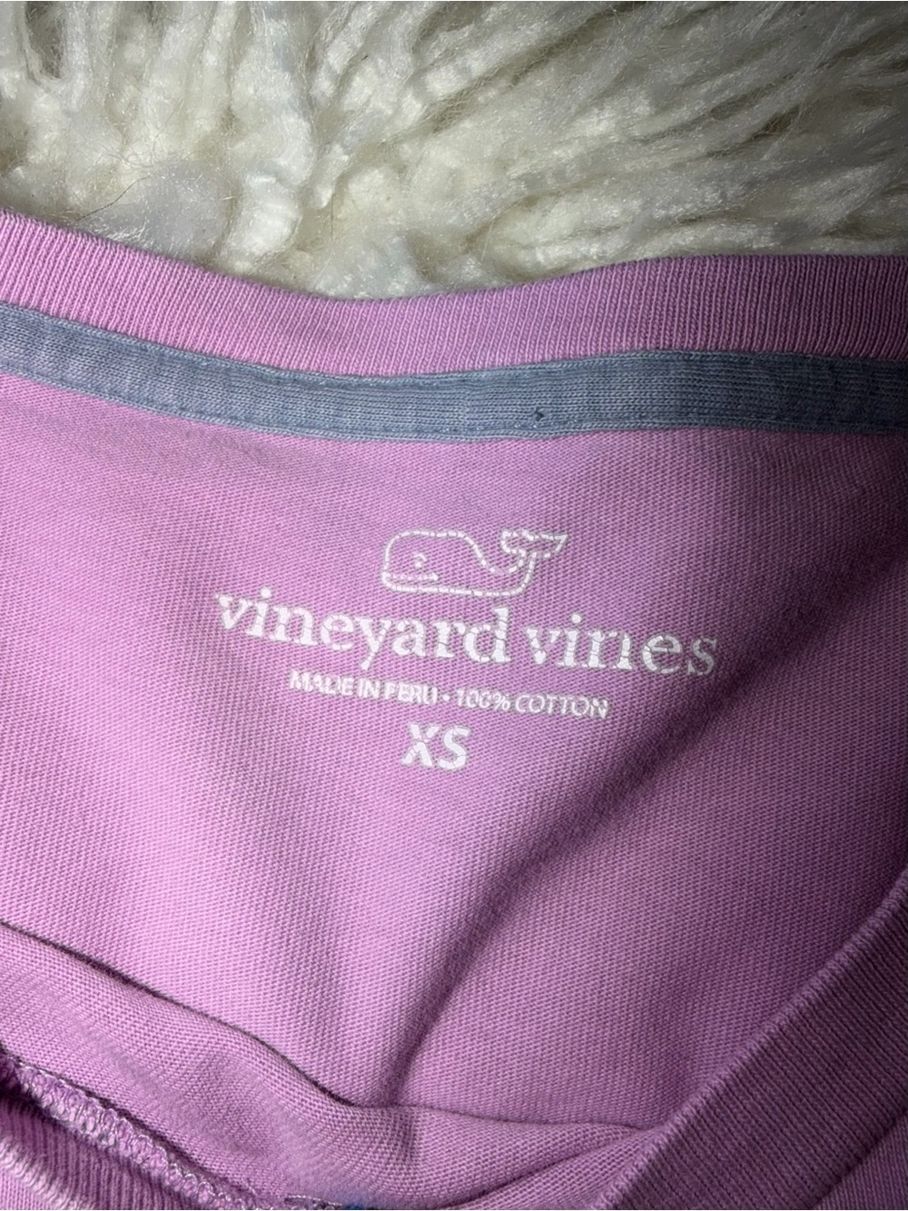 🤎 VINEYARD VINES // Long-Sleeve Pocket Tee // Lilac - Picture 4 of 5